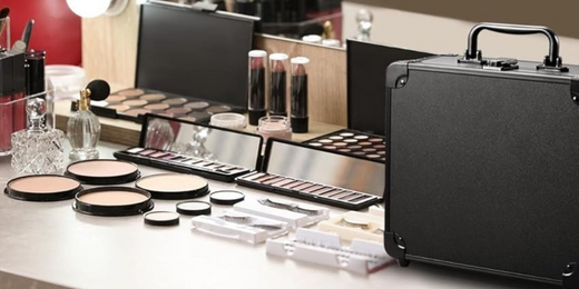 How to Organize Your Makeup: Tips and Tricks for a Clutter-Free Vanity